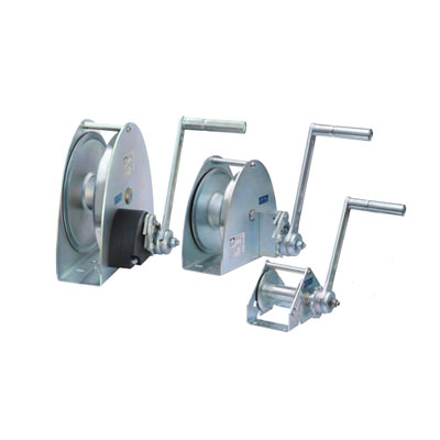 Pagamintos aliuminio puspriekabės, varžtų gervės Lenkijoje